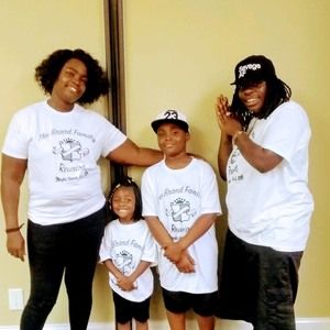 Meet your Posher, Ebony